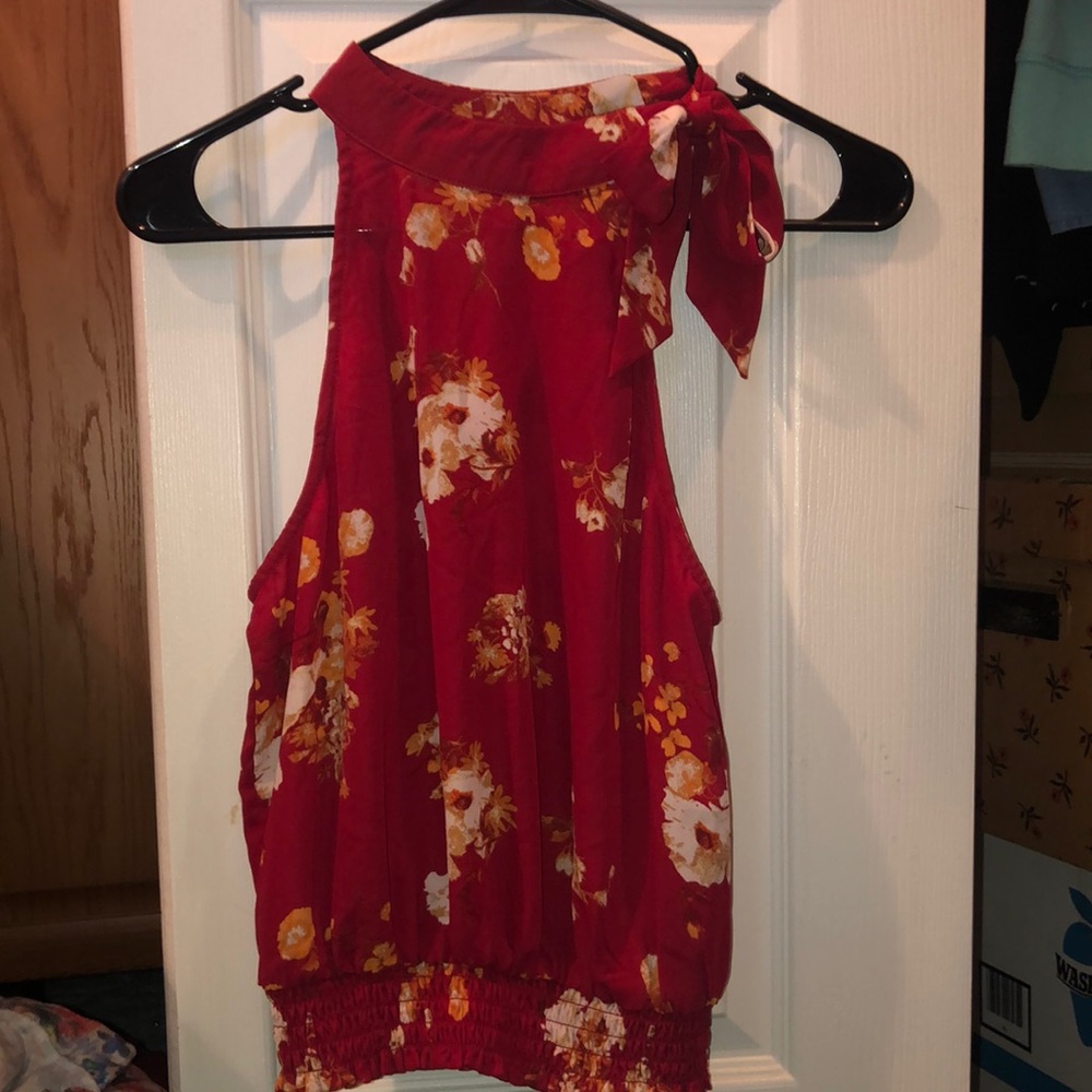 Gorgeous Red Floral Top!!